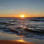 Na Wiejskiej 5 *