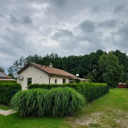 Na Wiejskiej 5 Nyaraló *